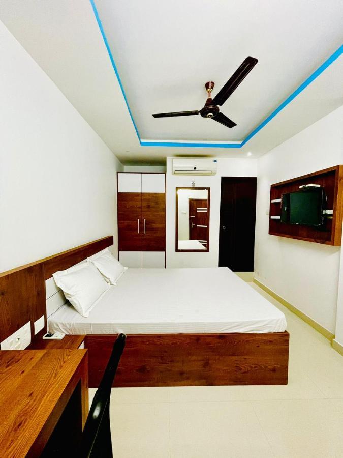 Zam Zam Residency Hotel Cheruppulasseri ภายนอก รูปภาพ